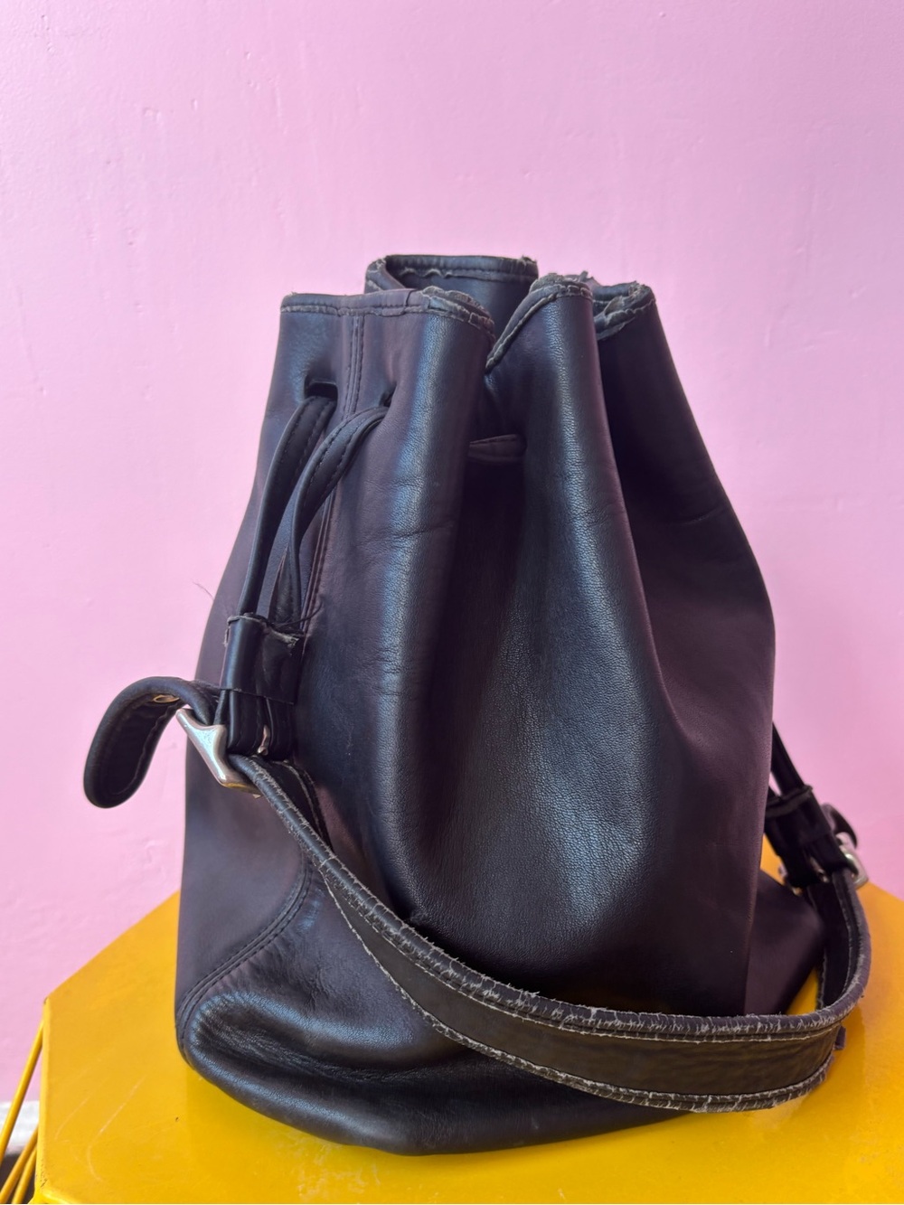 Vintage Coach Purse 9165 Legacy Black Leather Drawstring Bucket - Picture 5 of 13